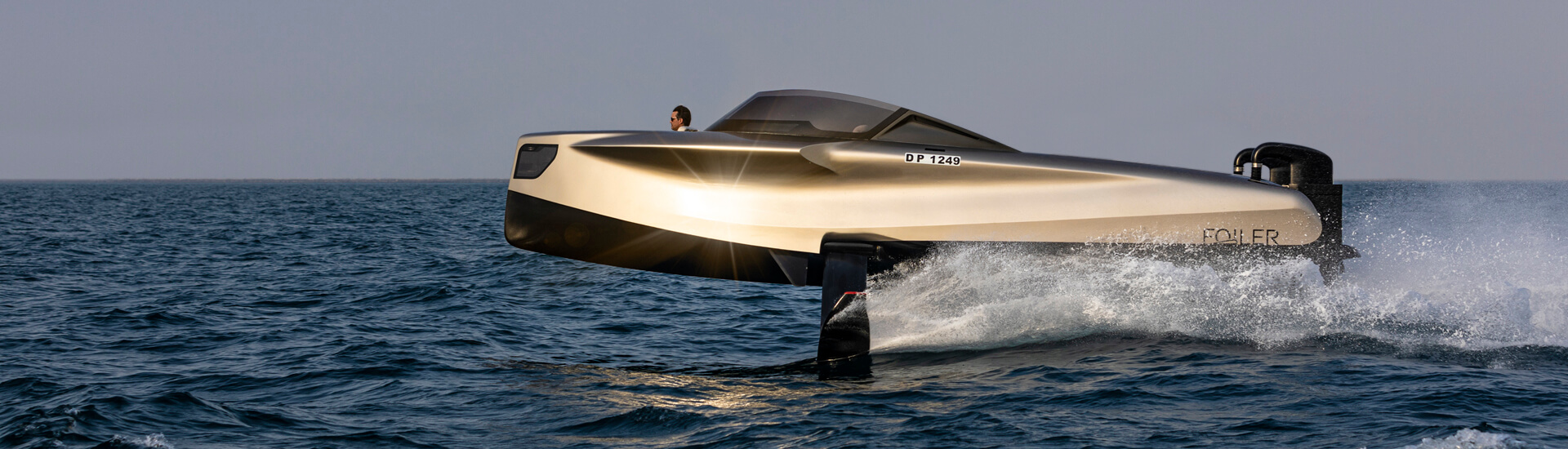 FOILER flying at speed